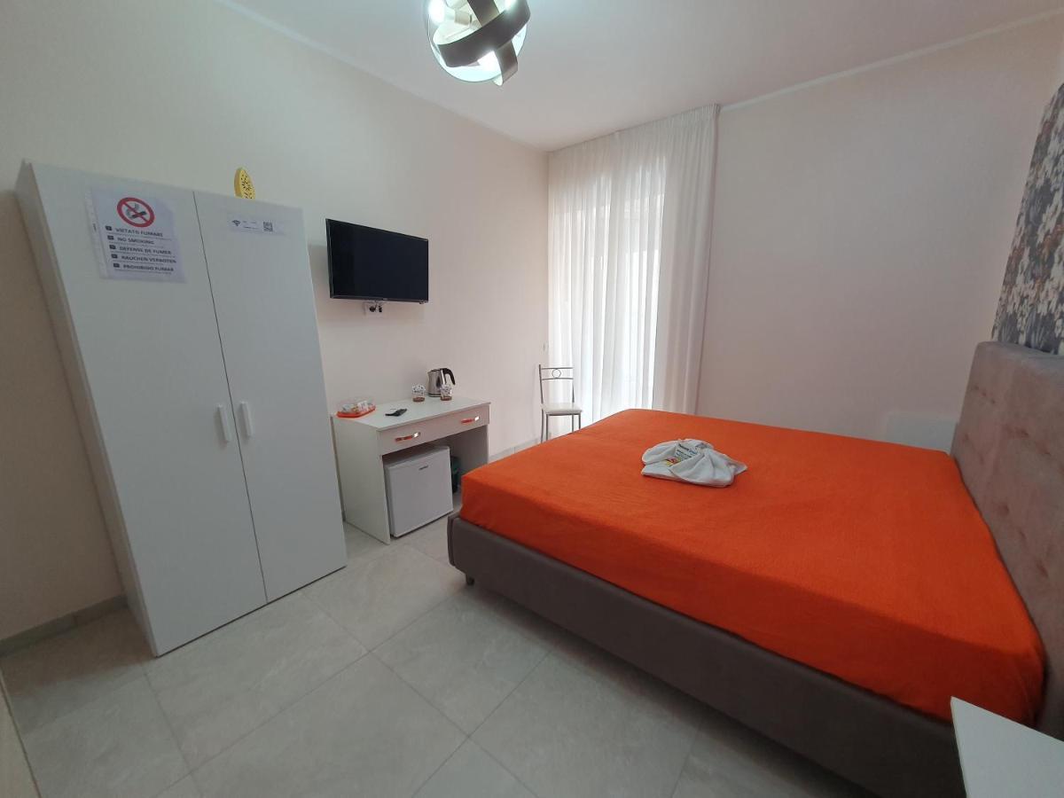 Hotel Nazionale Dream 2 Napoli Esterno foto